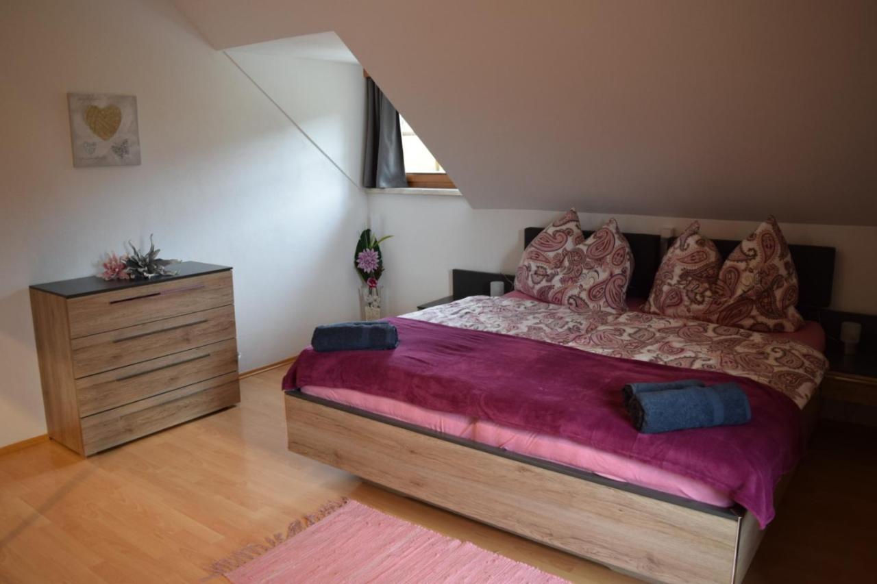 Ferienwohnung Familie Pichler Neumarkt in Steiermark ภายนอก รูปภาพ
