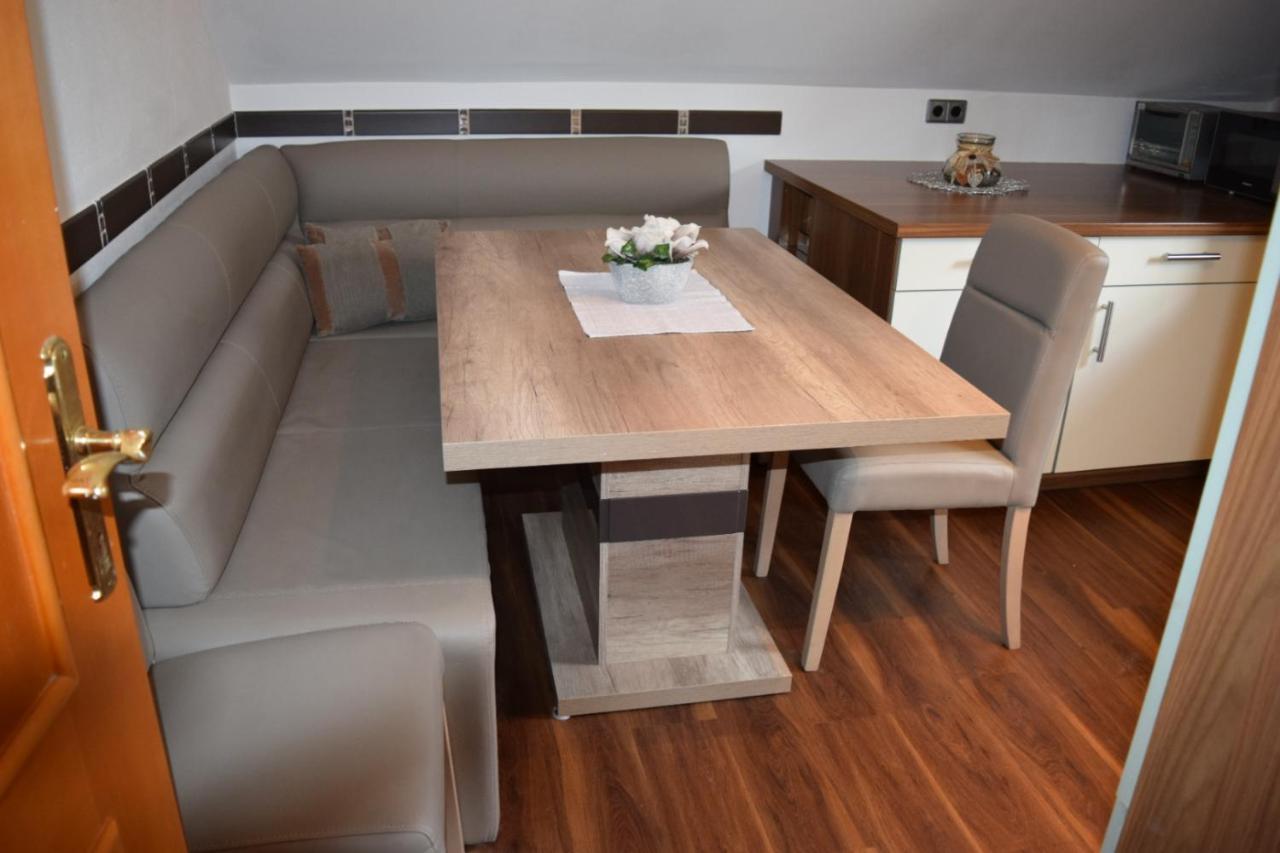 Ferienwohnung Familie Pichler Neumarkt in Steiermark ภายนอก รูปภาพ