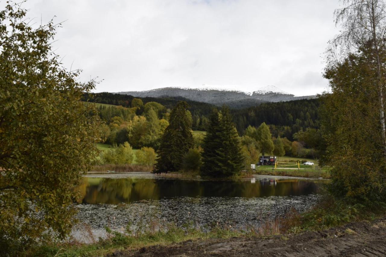 Ferienwohnung Familie Pichler Neumarkt in Steiermark ภายนอก รูปภาพ