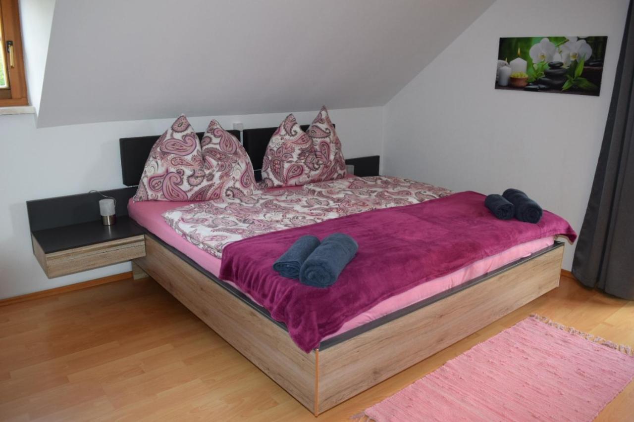 Ferienwohnung Familie Pichler Neumarkt in Steiermark ภายนอก รูปภาพ