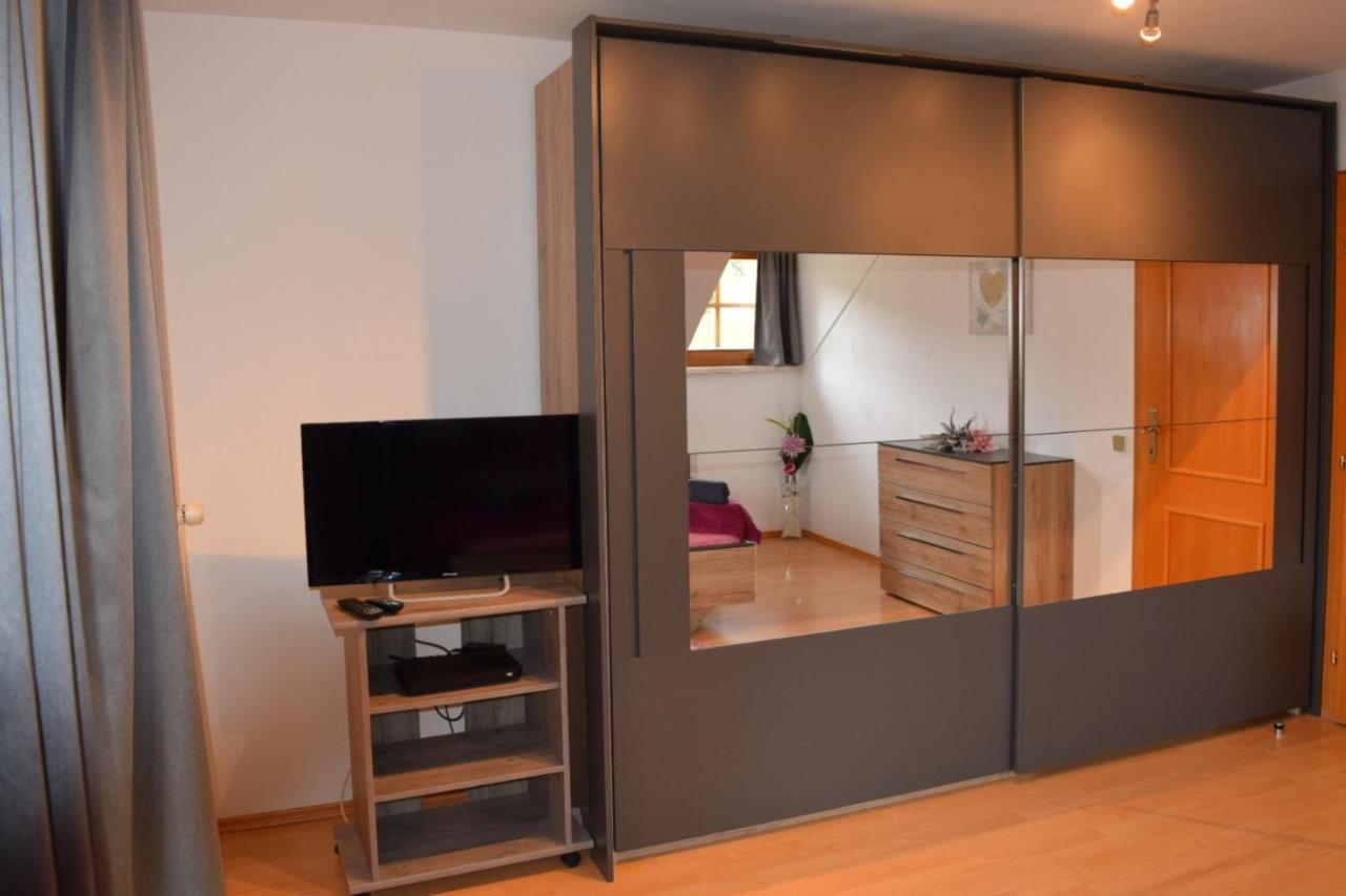 Ferienwohnung Familie Pichler Neumarkt in Steiermark ภายนอก รูปภาพ